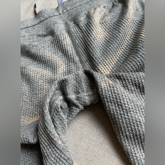 Lululemon Engineered Warmth Graphite Grey 1/2 Zip Pullover & Joggers Set Size 8 - Picture 11 of 14